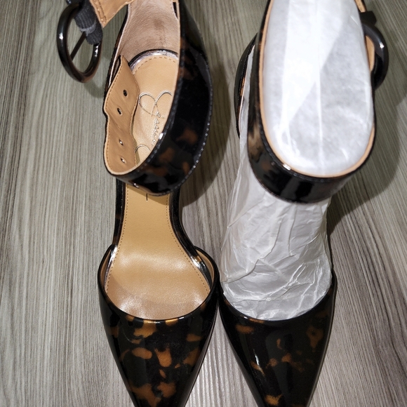 Jessica Simpson Shoes Jessica Simpson Waldin Tortoise Pumps Poshmark